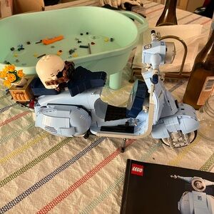 Lego Vespa 10298